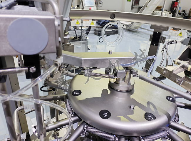 給袋式粉劑食品包裝機細節(jié)圖